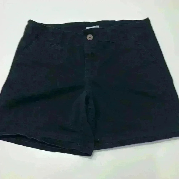 Maurice’s Black Cotton Shorts Size 15/16 Item # 6F Worn once - Picture 1 of 5